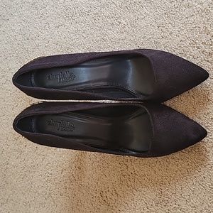 Women's high heel shoes